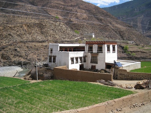 типичная тибетская архитектура